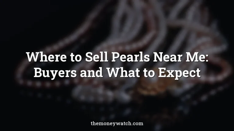 Jewellery, chain and pearl necklace photo for a guide to where to sell pearls near me